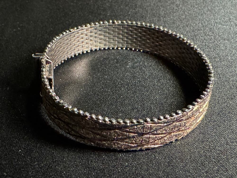 Vintage 925 Milor Silver Italy TriColor Cross Hatch Design Bracelet 6.25